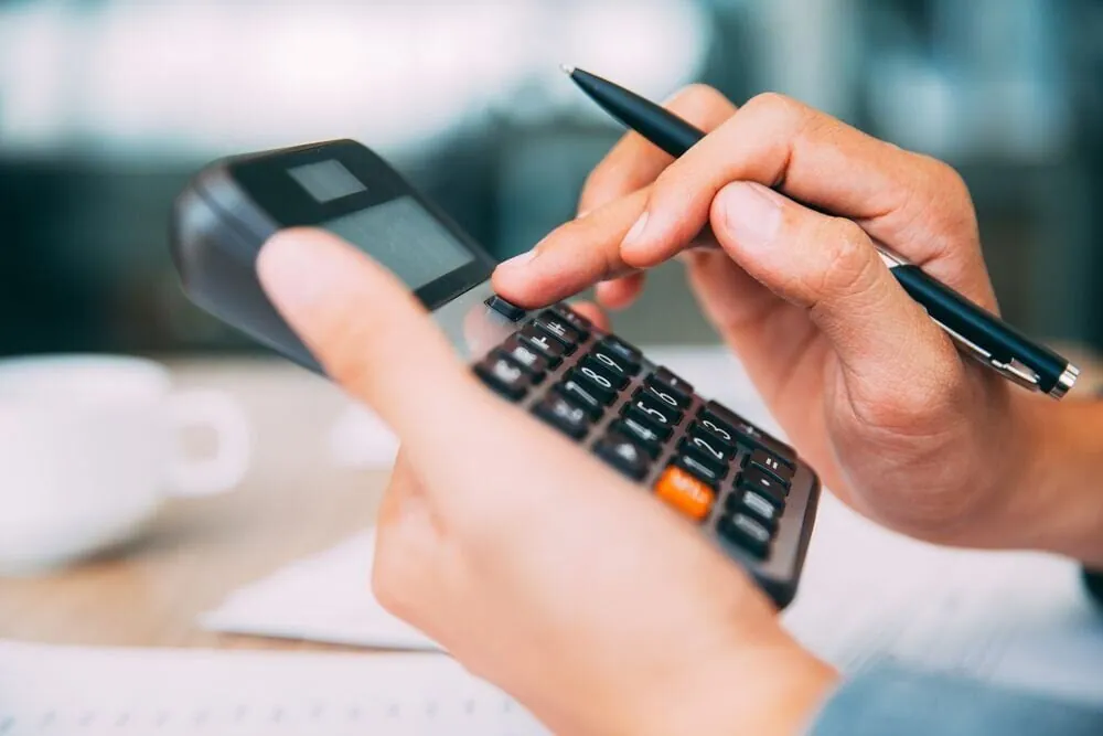 How to calculate square feet
